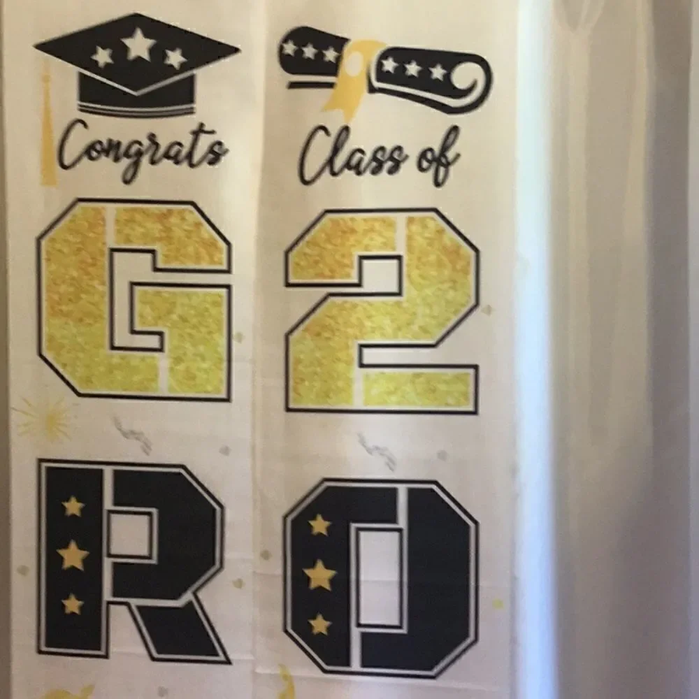 New stock graduation banner in polyester material hangers on both ends